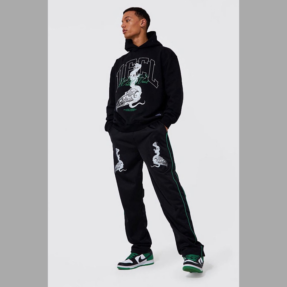 BoohooMan Oversized Snake Hooded Tracksuit